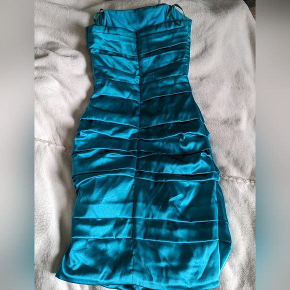 Strapless Teal Blue Midi Dress 💙 - Picture 4 of 5